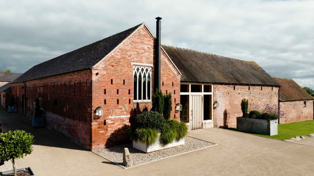 Drone footage and cinematic highlights of Cripps Grangefields Barn